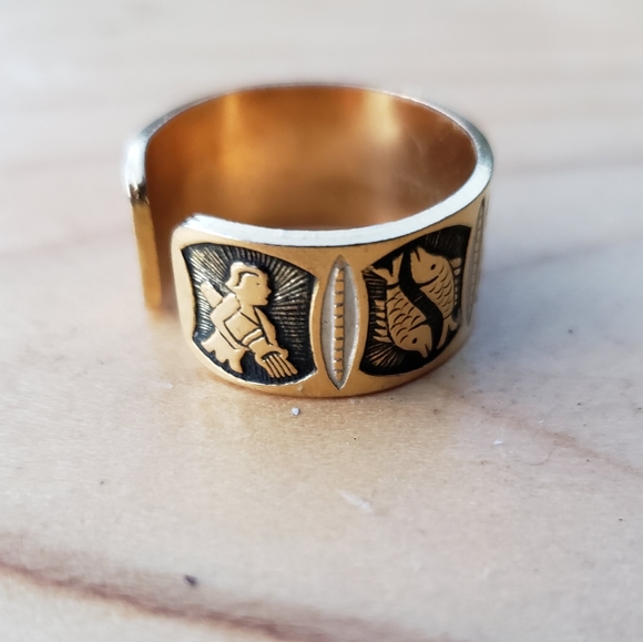 Unique Vintage Toledo Spanish Zodiac Damascene Ring - Picture 9 of 9